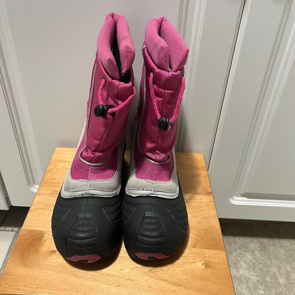 Totes Winter Snow Boots, Size 3M, Black,Gray & Pink